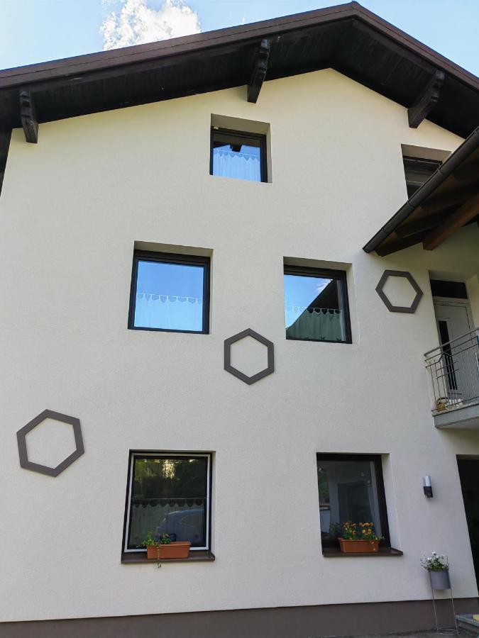 Pension Hexagon Spittal an der Drau Bagian luar foto